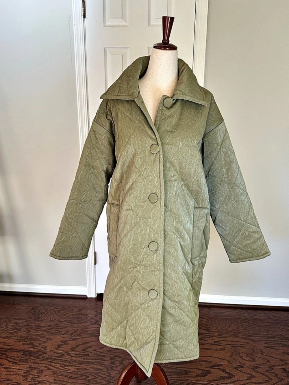 Moon River Quilted Coat in Olive Size Small Like New - Picture 2 of 7